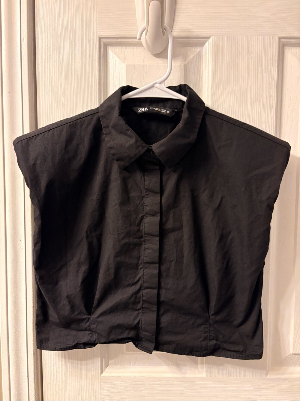 Zara Black Boxy Cropped Structured Cap Sleeve Button Down Collared Shirt Size M